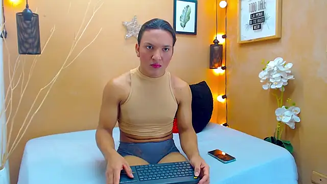 aslyhernandez 7 online show from 09/26/25, 12:01