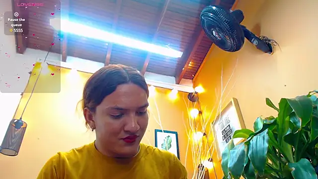 aslyhernandez 7 online show from 03/14/25, 06:39