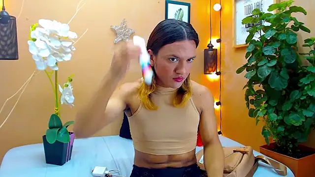 aslyhernandez 7 online show from 10/15/25, 12:24