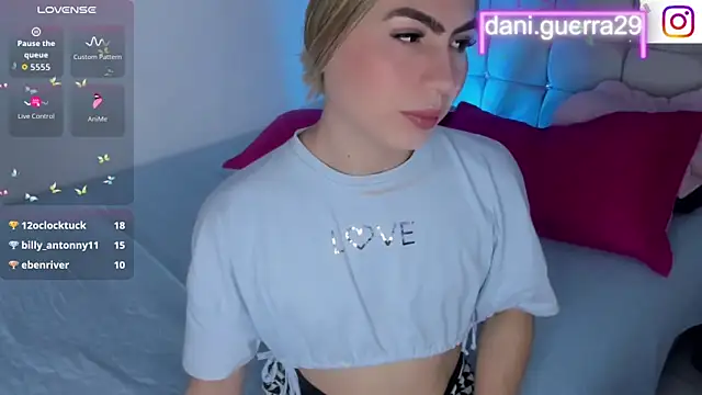 saskya online show from 10/19/25, 03:59