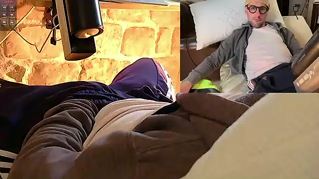 Snapshot of NofaceMan__ chatting on 01/08/25, 09:12 NofaceMan online show from 01/08/25, 09:12