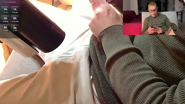 Snapshot of NofaceMan__ chatting on 12/10/24, 10:47 NofaceMan online show from 12/10/24, 10:47