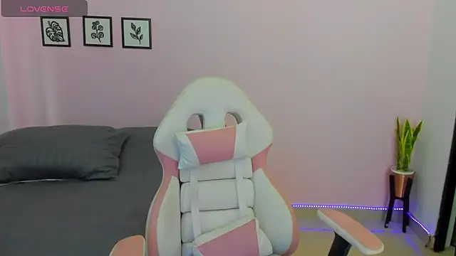 sophie pazz online show from 03/21/26, 04:44