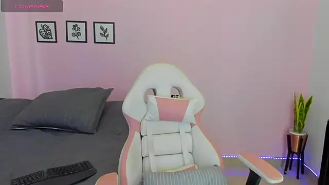 sophie pazz online show from 04/05/26, 05:41