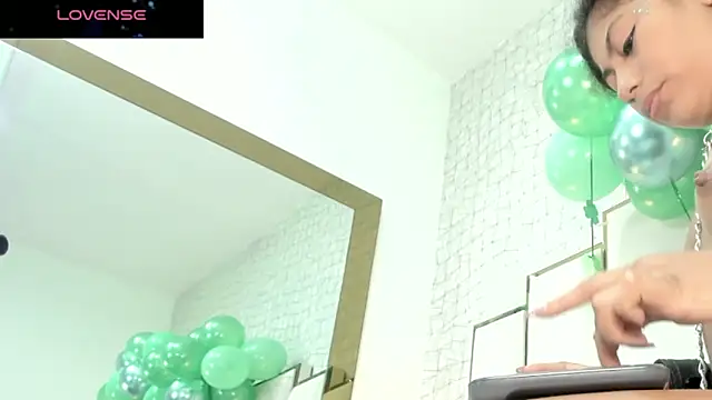 Victoriaa millers online show from 03/20/25, 07:14