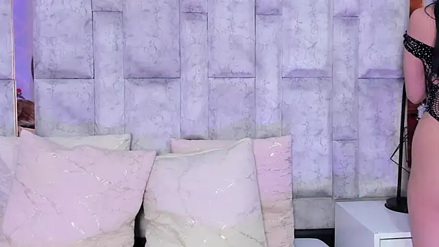 lila noa online show from 11/20/25, 07:36