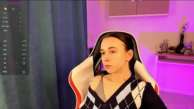 LilithStrangfor online show from 12/17/24, 11:28