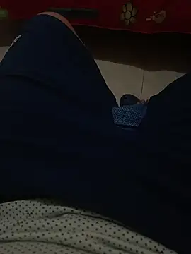 beautiful hands  online show from 11/11/25, 12:11