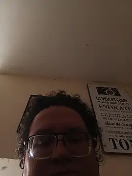 beautiful hands  online show from 12/05/25, 03:43