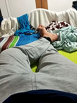 beautiful hands  online show from 12/19/25, 03:43