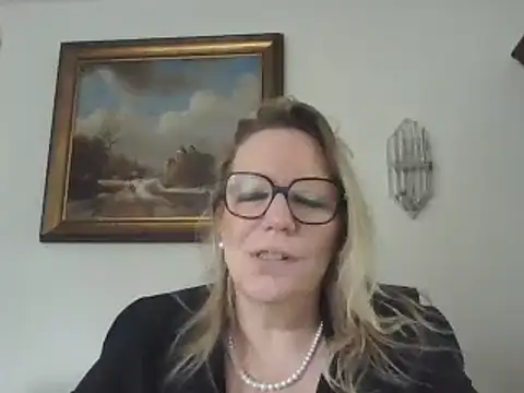 Snapshot of Silkesquirt chatting on 01/14/25, 11:31 Silkesquirt online show from 01/14/25, 11:31