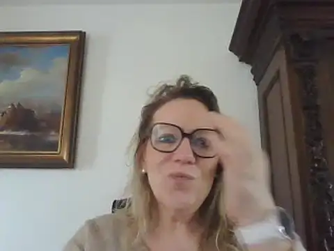 Snapshot of Silkesquirt chatting on 02/26/25, 01:11 Silkesquirt online show from 02/26/25, 01:11