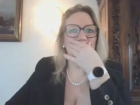 Snapshot of Silkesquirt chatting on 02/05/25, 08:21 Silkesquirt online show from 02/05/25, 08:21