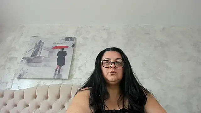 AdoreMe9 online show from 05/27/26, 09:16