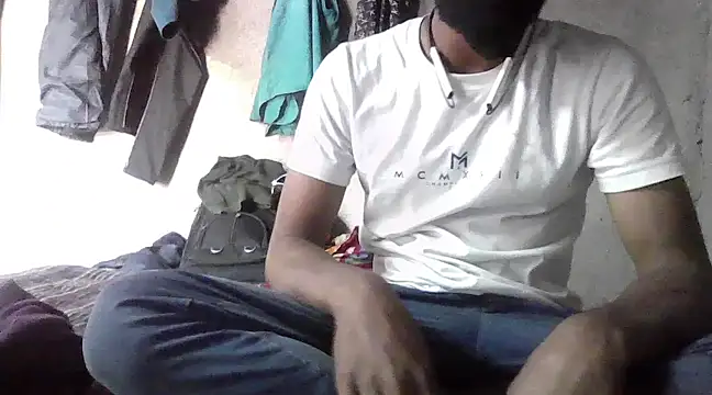 Snapshot of Lusty_guy714 chatting on 12/05/24, 04:48 Lusty guy714 online show from 12/05/24, 04:48