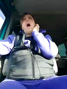 Snapshot of larylary6969 chatting on 01/15/25, 09:24 larylary6969 online show from 01/15/25, 09:24