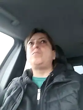 Snapshot of larylary6969 chatting on 10/08/25, 07:32 larylary6969 online show from 10/08/25, 07:32