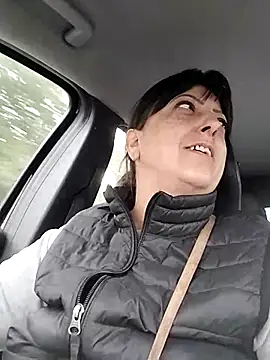 Snapshot of larylary6969 chatting on 10/13/25, 10:06 larylary6969 online show from 10/13/25, 10:06