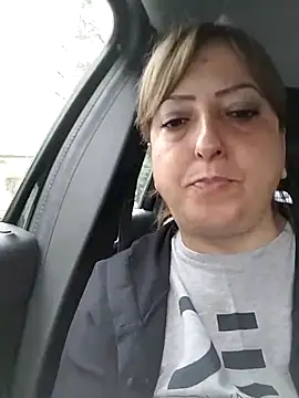 Snapshot of larylary6969 chatting on 09/17/25, 08:38 larylary6969 online show from 09/17/25, 08:38