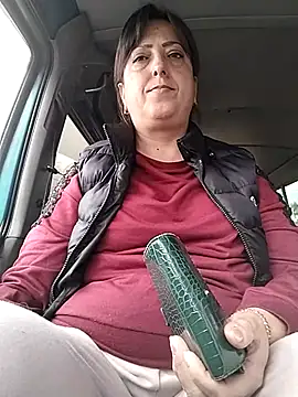 Snapshot of larylary6969 chatting on 10/29/25, 08:13 larylary6969 online show from 10/29/25, 08:13