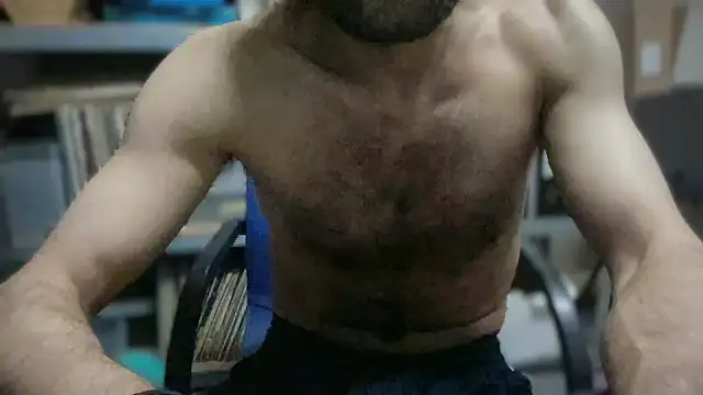 P4RtYBOII92 online show from 10/23/25, 05:00