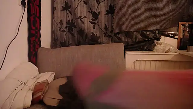 P4RtYBOII92 online show from 11/30/25, 06:03