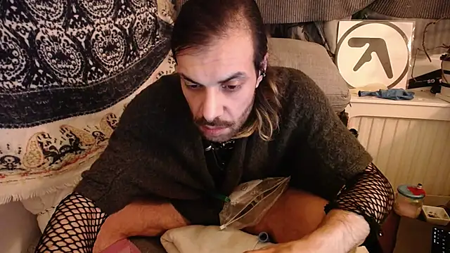 P4RtYBOII92 online show from 12/01/25, 02:34