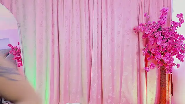 Snapshot of Elith_noa chatting on 01/14/26, 07:28 Elith noa online show from 01/14/26, 07:28