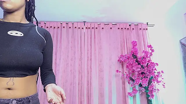 Snapshot of Elith_noa chatting on 01/08/26, 07:42 Elith noa online show from 01/08/26, 07:42