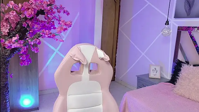 Elith noa online show from 12/18/25, 07:50