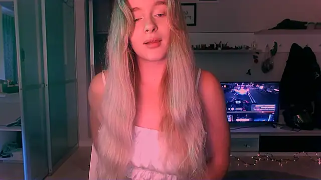 Eva Jaya online show from 09/20/25, 11:15