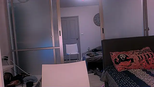 Eva Jaya online show from 10/27/25, 12:06