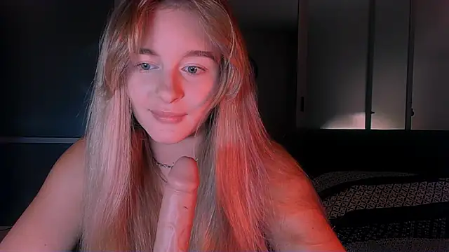 Eva Jaya online show from 10/06/25, 11:11