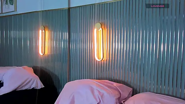 mylittle princess online show from 10/26/25, 12:49