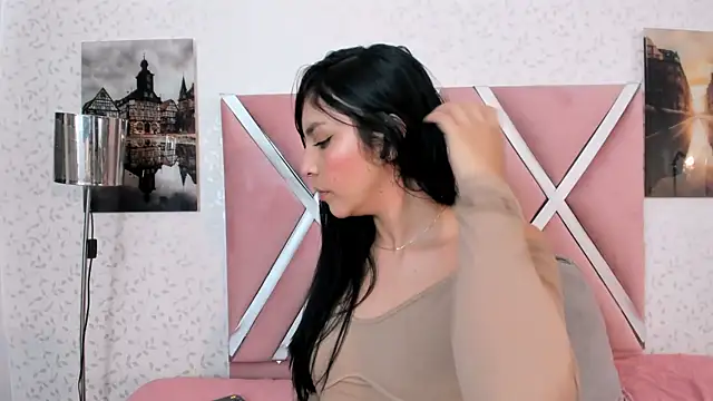  miaquevedo  online show from 02/09/26, 12:03