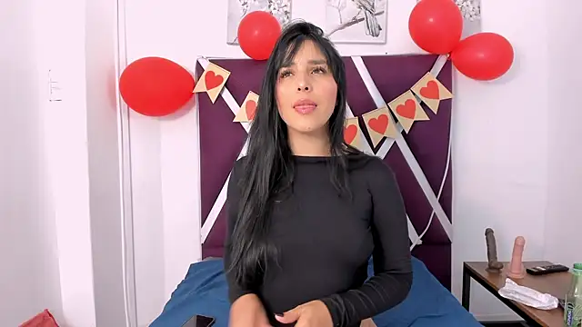  miaquevedo  online show from 02/15/26, 12:48