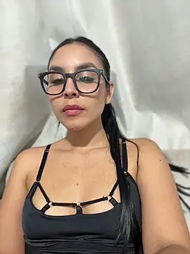  miaquevedo  online show from 04/12/26, 04:16