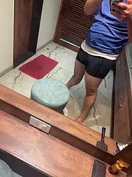 versatile guy01 online show from 10/05/25, 09:44