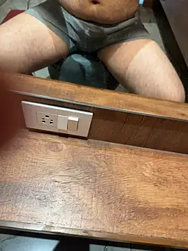 versatile guy01 online show from 11/08/25, 02:48