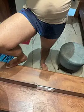 versatile guy01 online show from 11/19/25, 02:55