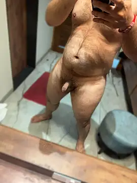 versatile guy01 online show from 05/10/26, 01:53