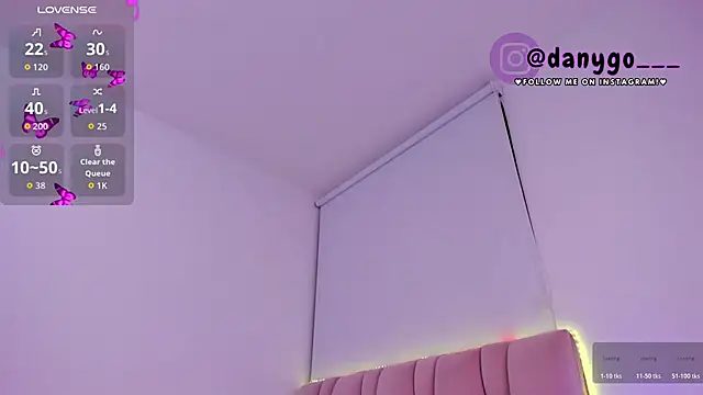 ZarianaEvanz online show from 11/21/25, 11:26