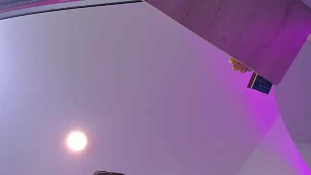 ZarianaEvanz online show from 04/12/26, 11:52