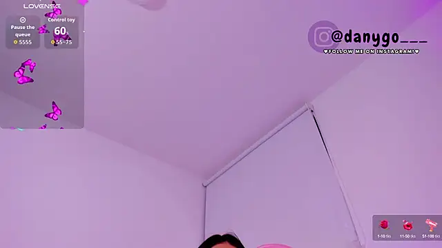 Snapshot of ZarianaEvanz chatting on 09/17/25, 10:56 ZarianaEvanz online show from 09/17/25, 10:56