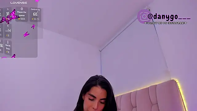 ZarianaEvanz online show from 11/02/25, 10:26