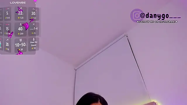 ZarianaEvanz online show from 10/22/25, 11:14