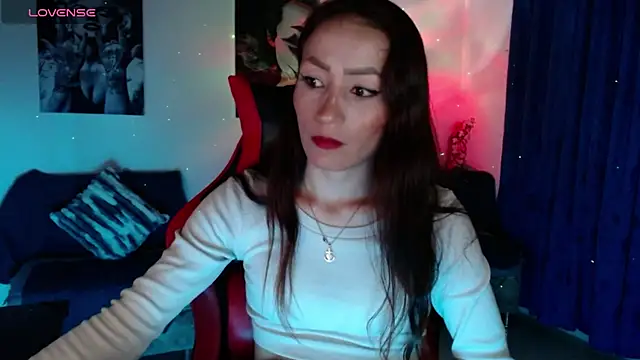 Sara-Guzman1 online show from 03/24/26, 05:40