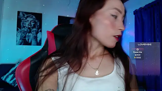 Sara-Guzman1 online show from 03/13/26, 03:44