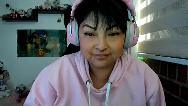 Shaddycute  online show from 03/11/26, 12:10