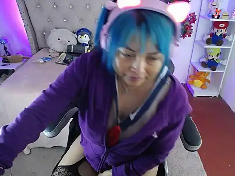 Shaddycute  online show from 02/08/25, 04:25